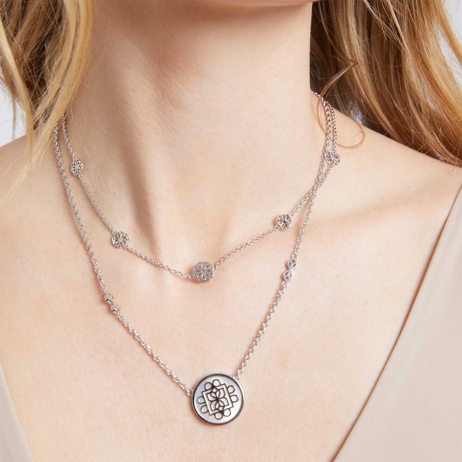 Lanna Eight Petal Deluxe Medallion Necklace