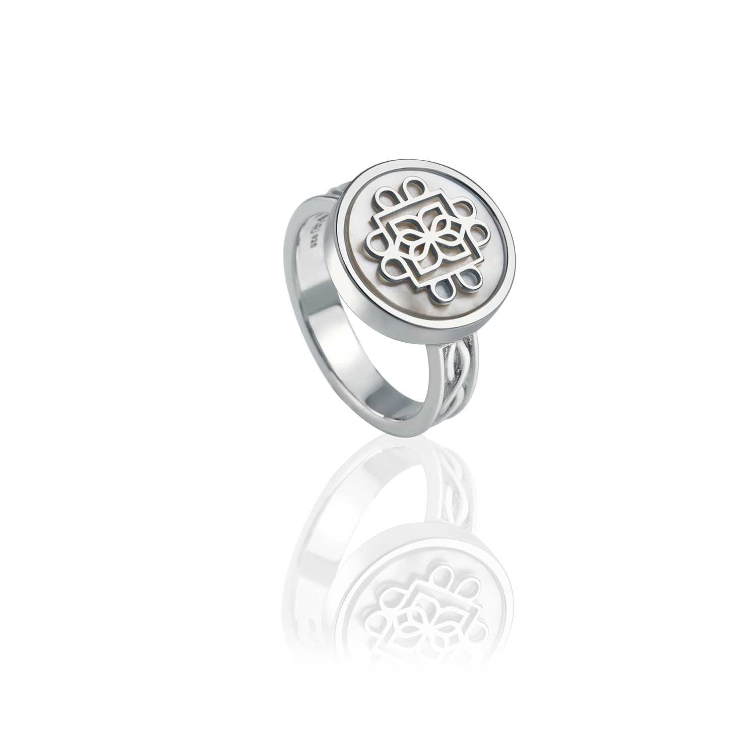 Lanna Eight Petal Medallion Ring